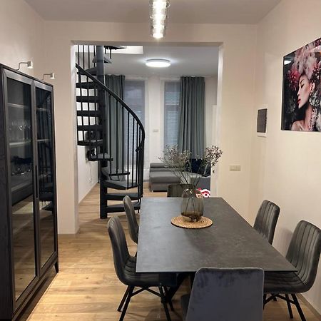 Exclusive Two-Level Apartment With Private Terrace On The Canal Брюссель Экстерьер фото